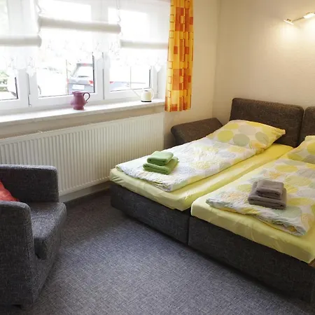Gaestehaus Gaens - *